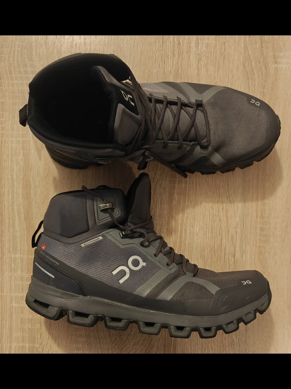 ON Cloudrock Waterproof Hiking Boots Men’s Size 10 Rock Eclipse 23-99246 Trail